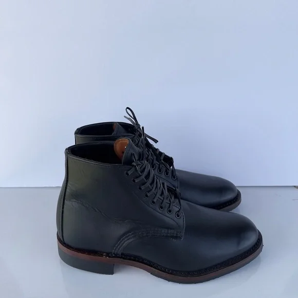 Red Wing Heritage Sheldon Black Leather Boots with Timeless Design - Picture 5 of 11